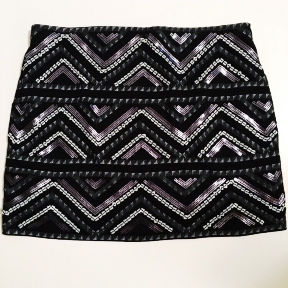Express Sequin Chevron Mini Skirt - M